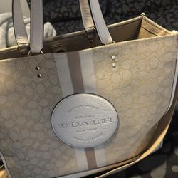 Coach Tote 