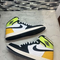 Air Jordan 1 Volt 