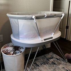 Bassinet/ Baby Bed