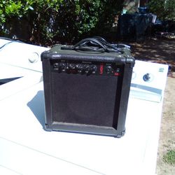 ** ION IGA03 GUITAR AMPLIFIER** $60