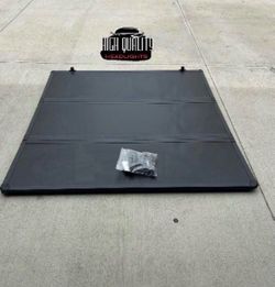 Chevy Silverado 2007-2013 hard  TRI fold flip up cover