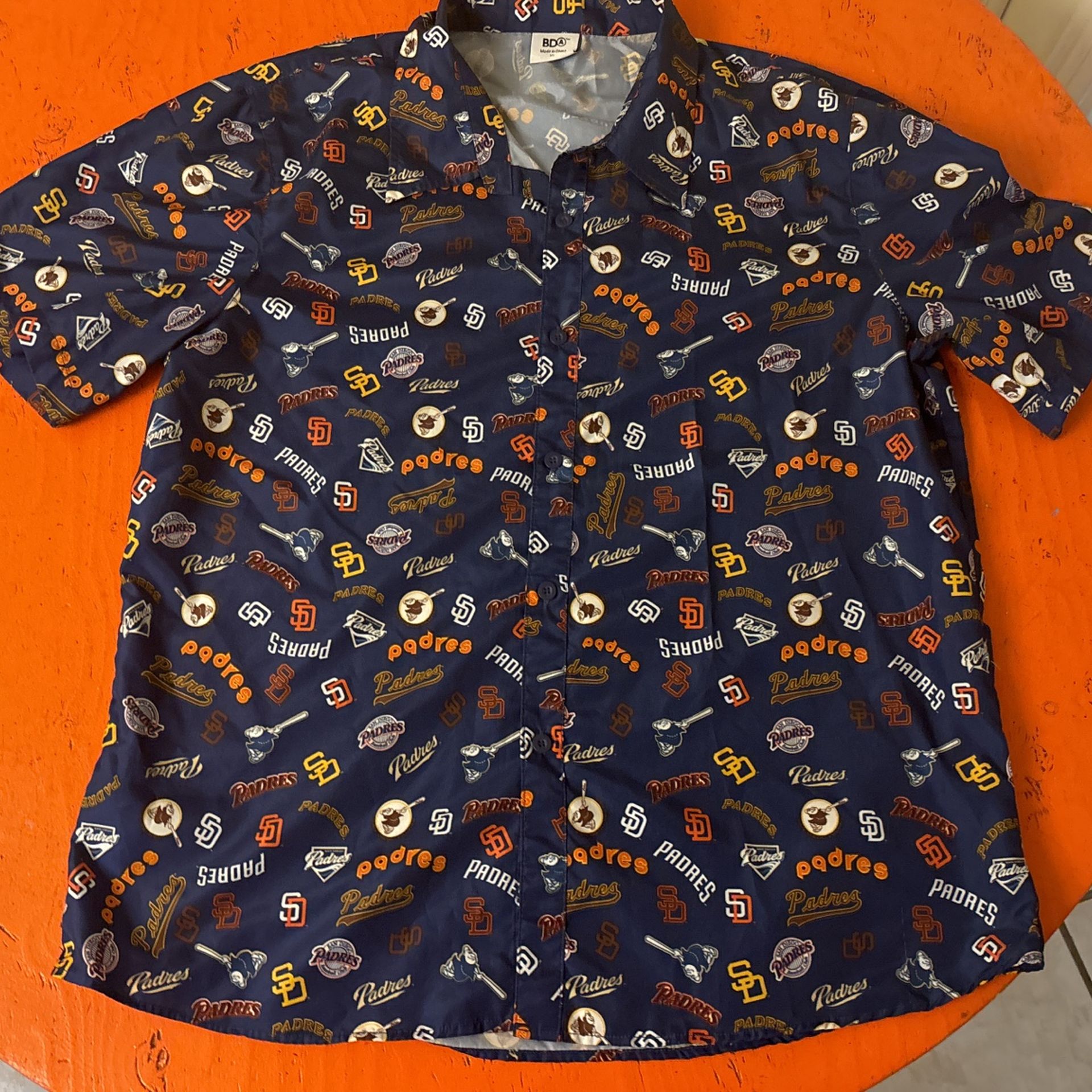 San Diego Padres (Fan Giveaway) Button Down