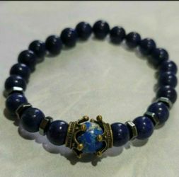 Lapis Lazuli Crown Center Stone Blue Bead Stretch Bracelet