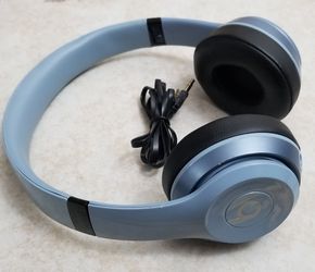 Beats by dr dre solo 2 wired Gray.