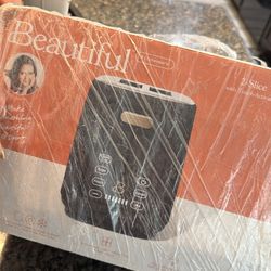 Black and gold toaster