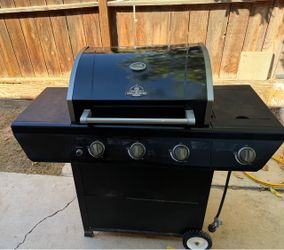 Grill Master 4-Burner Gas Grill