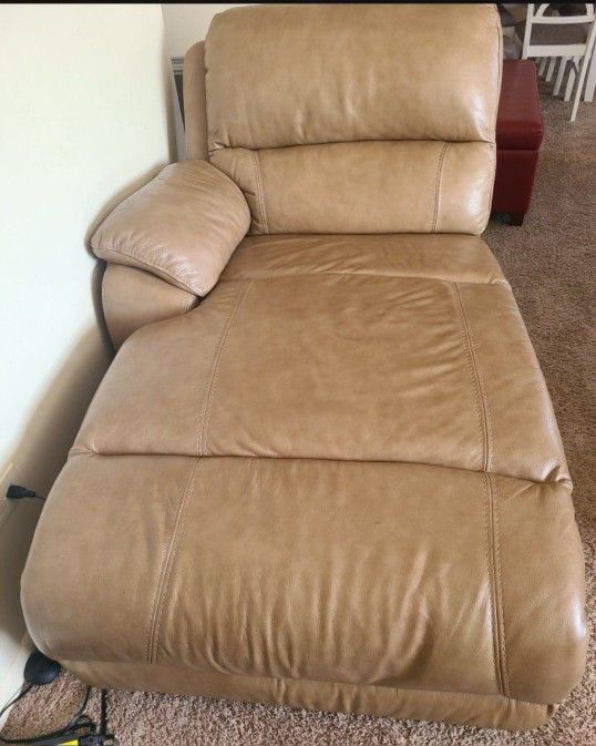 Recliner Sofa With The Charger 