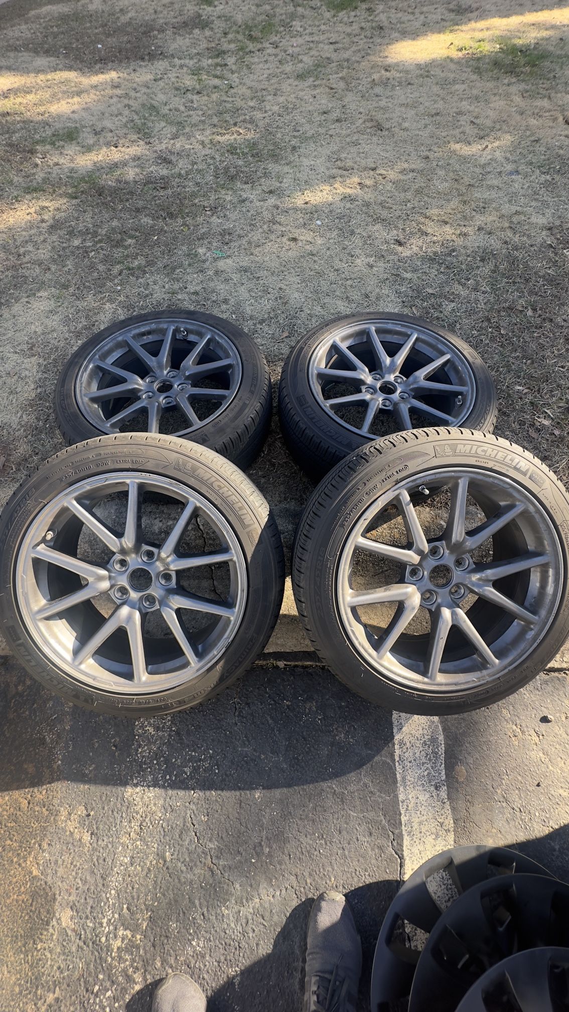 TESLA MODEL 3 18" AERO WHEELS/  With Addition Aero Wheel Covers 