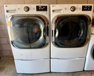 Washer and Gas Dryer LG White