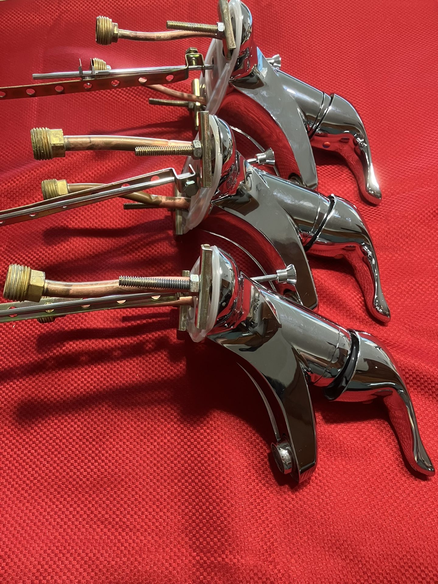 Three  Moen Chrome Single Handle Centers Lavatory Low-arc With Drain Bathroom Faucet 4600