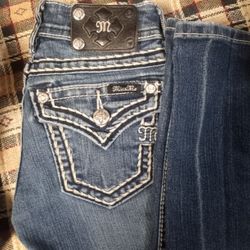 Miss Me Jeans Size  24 Skinny.  Used  Good Condition 
