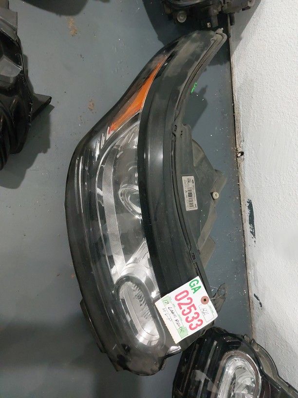 2017 Land ROVER  RIGHT HEADLIGHT 