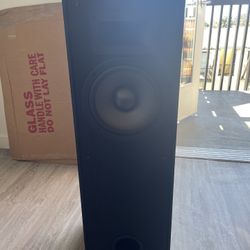 Klipsch Floor Speaker(s) Excellent Sound Quality 