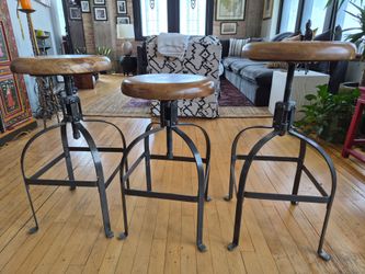 3 bar stools