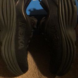 Hoka Shoes (M Size 9)