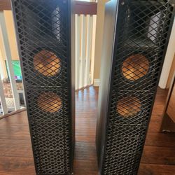 Klipish Surround Sound System W/Extras