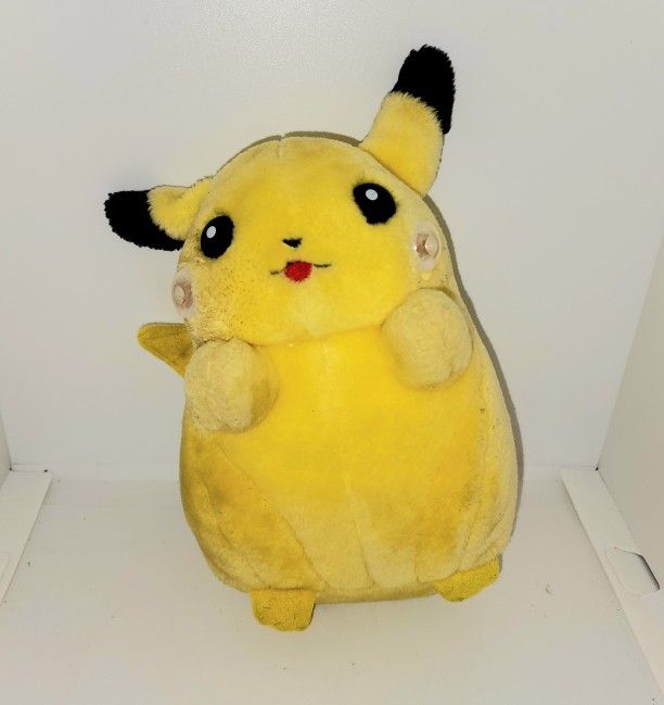 Vintage 90s "I choose you" Pokemon Pikachu talking and light up Game Freak plush working condition