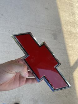 Chevy Emblem 