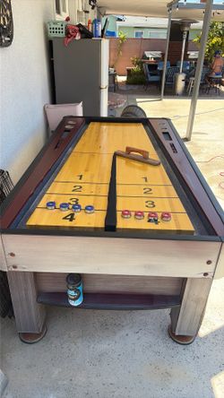 Bumper shuffle board table