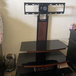 Hold up to 60 inch tv asking $60