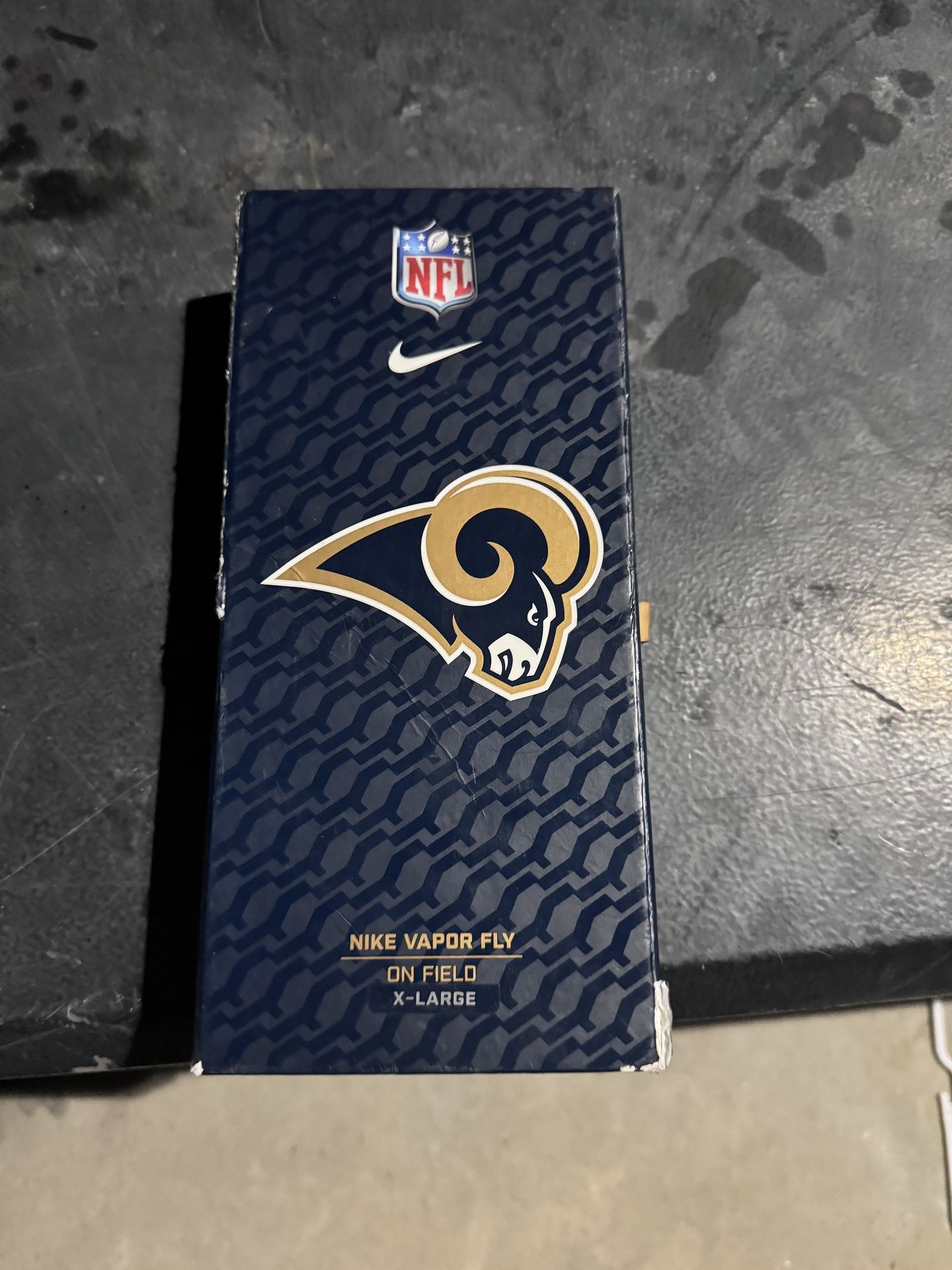 XL RAMS GLOVES