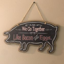 Farmhouse Pig Sign