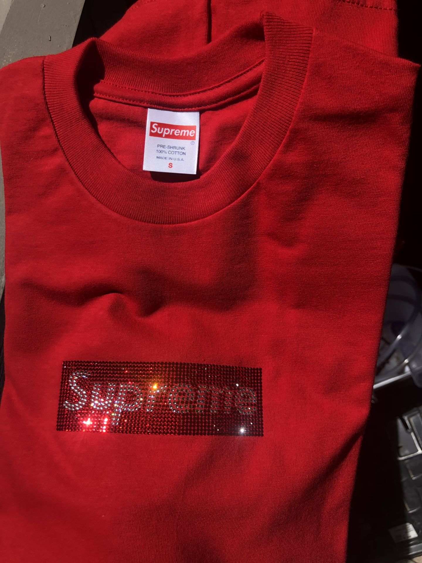 Supreme box logo