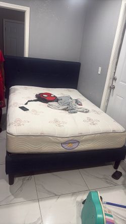 Brand new Queen with mattress
