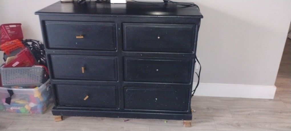 Wood Dresser
