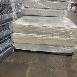 🤍Mattresses Brand New Available In All Sizes Need To Go (ASAP) Delivery Available (COD)🚛