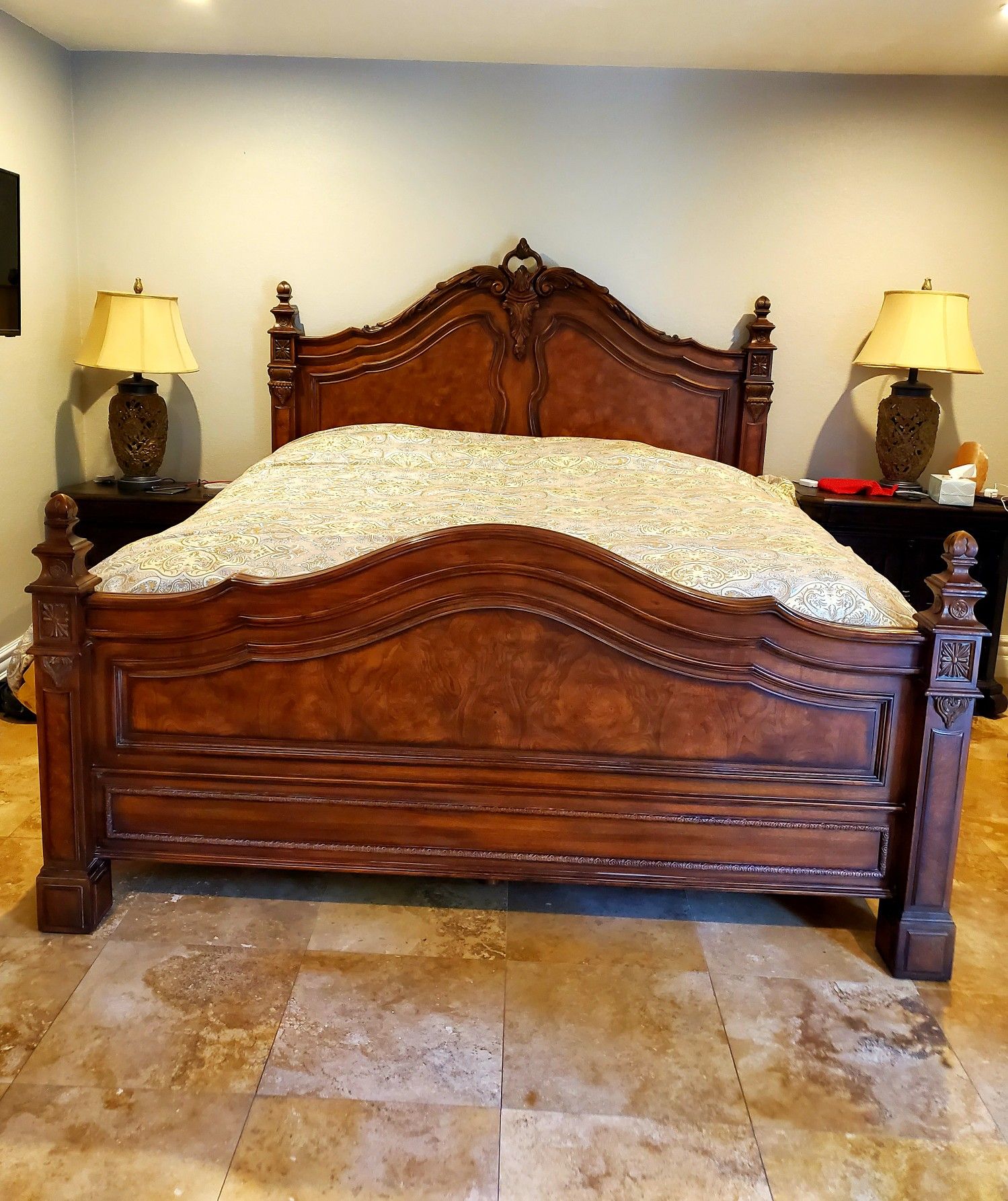 Drexel Heritage King sized Bed for Sale in Phoenix, AZ OfferUp