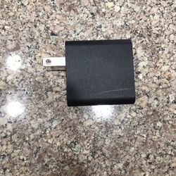 Charging cube for iPhone 