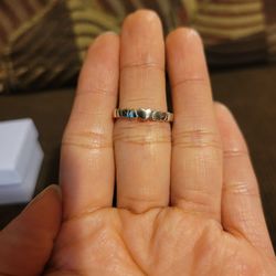 Women's 925 Sterling Silver Heart Band Ring Size 6