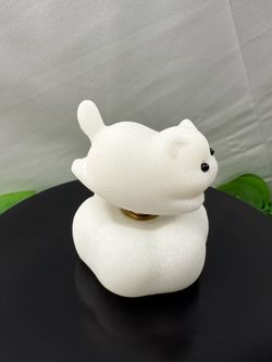 Crystal White Jade Spinning Cat