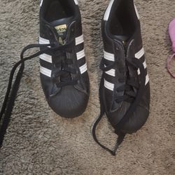 Adidas Superstars Size 5