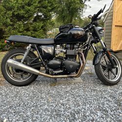 2009 triumph bonneville 