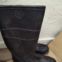Rain Boots Size 11