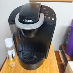 Keurig Coffee Maker – Works Great