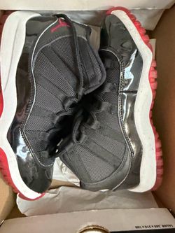 Jordan 11 Bred (black and red) size 3y