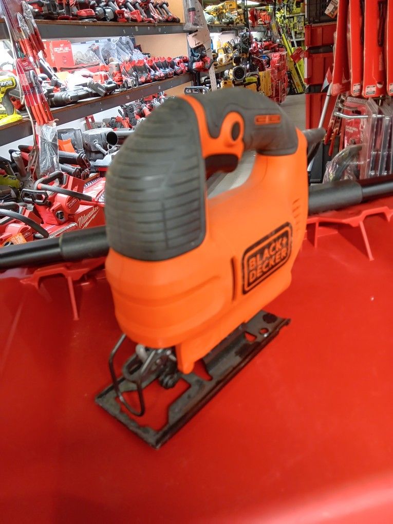 Black & Decker 3/4in. (19mm) 4.5 Amp Electric Jig Saw