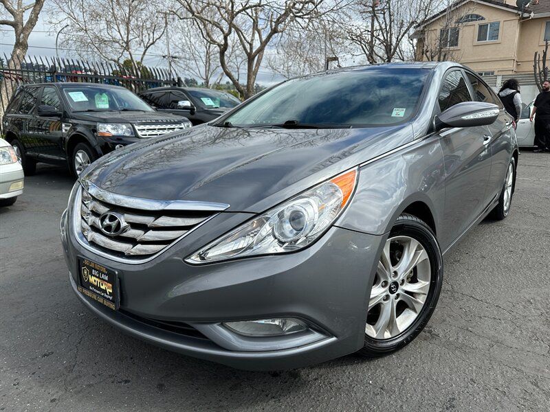 2012 Hyundai SONATA Limited