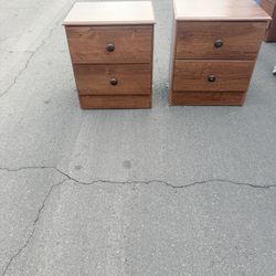 nightstands: depth 16 - height 22 - width 20 $65 set