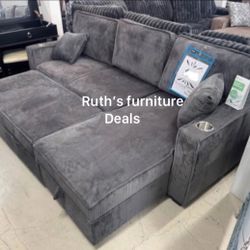 Beautiful! 2-pc Sectional Sofa Pull-out Bed & Reversible Chaise With Storage 