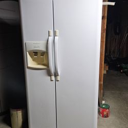 Refrigerator, Side By Side 