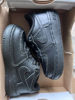 Black Air Forces 