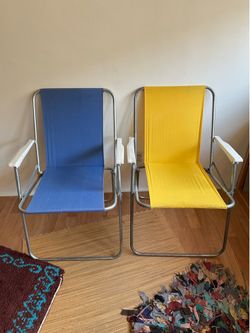 Pair of Vintage Canvas and Aluminum Folding Beach Lawn Chairs