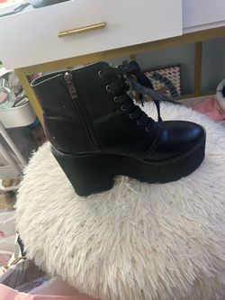 Gothic black bat platform boots