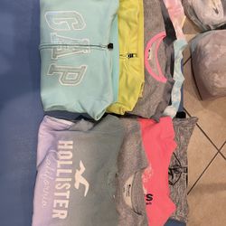 10 hoodies, zip ups, and crewnecks (size kids 12-14 / adult xs)