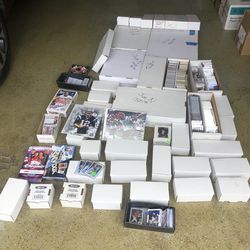 THOUSANDS OF NEW SPORTS CARDS