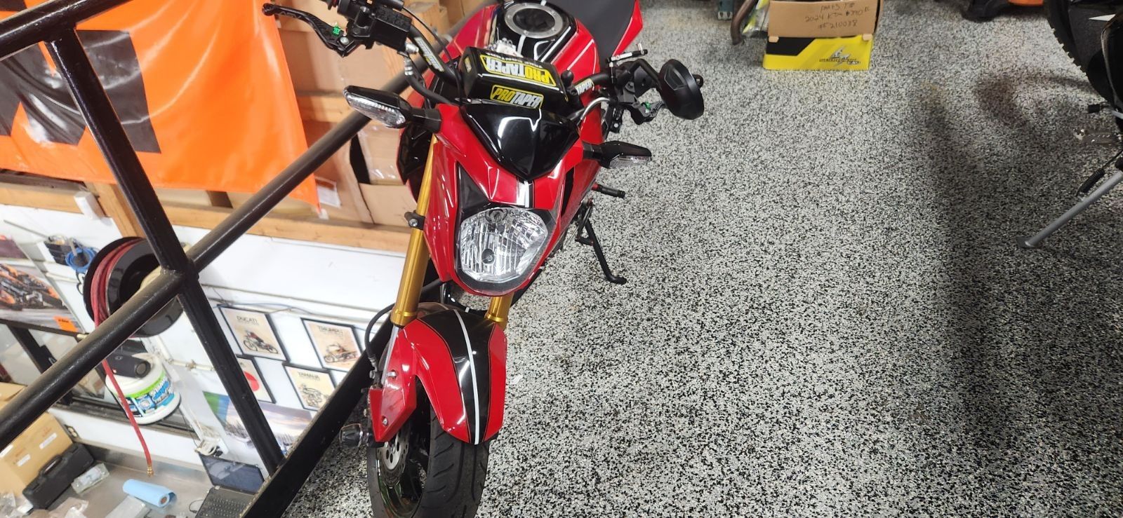 2020 Kawasaki Z125 pro